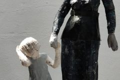 Autoportrait-enfant_papier-mache_2021
